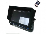 9寸內(nèi)置DVR，四分割 車載顯示器,遮陽板，可接4個攝像頭，4路同時顯示，4路實時錄像功能，32G/SD卡存盤回放 ，四路視頻切換